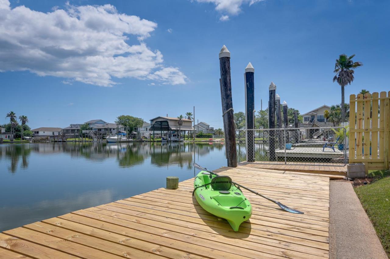 Waterfront Galveston Bay Retreat - 4 Mi To Beach! ภายนอก รูปภาพ